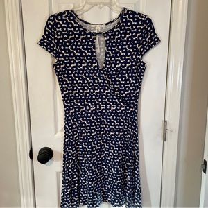 Francesca’s Mi Ami M Dress Faux Wrap Keyhole Neck Cap Sleeve Fit & Flair